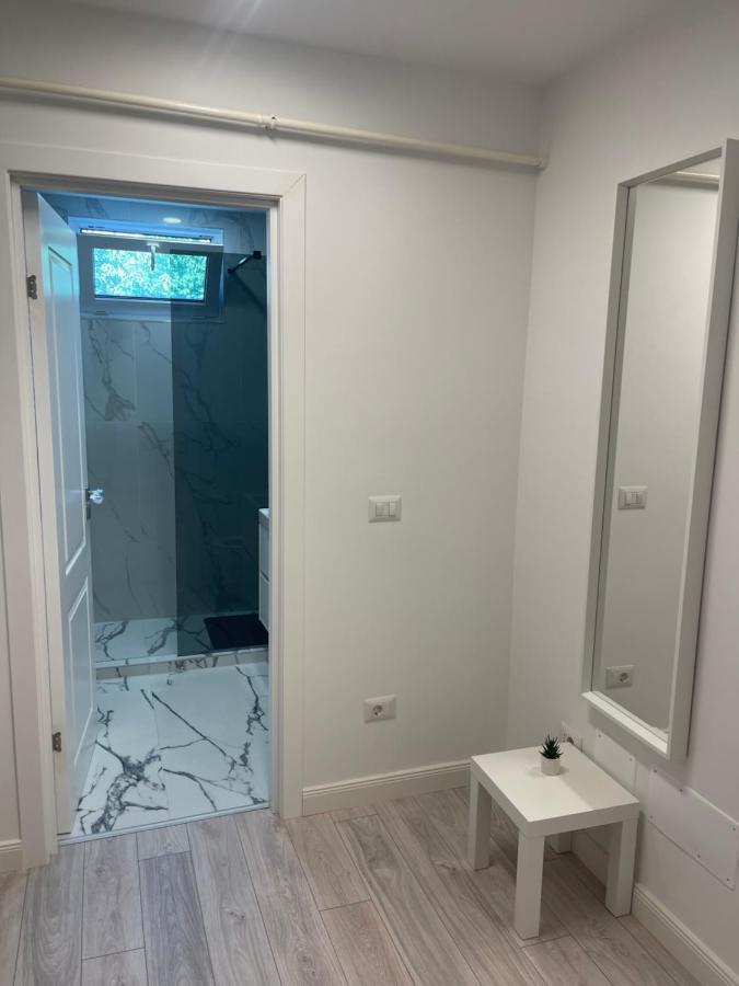 Apartament Incantator In 로만 외부 사진