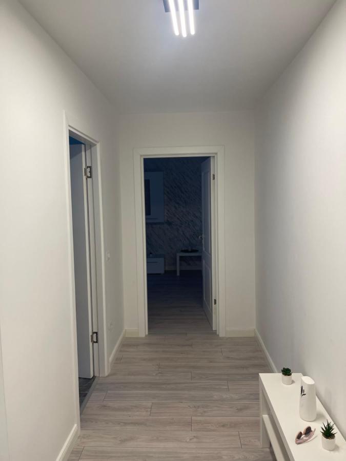 Apartament Incantator In 로만 외부 사진