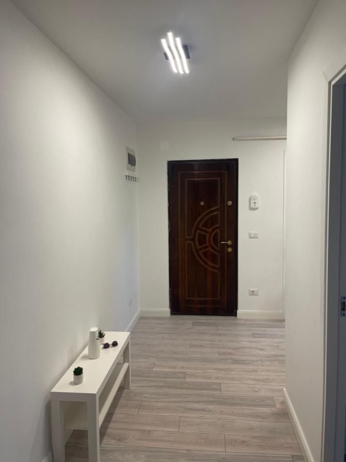 Apartament Incantator In 로만 외부 사진
