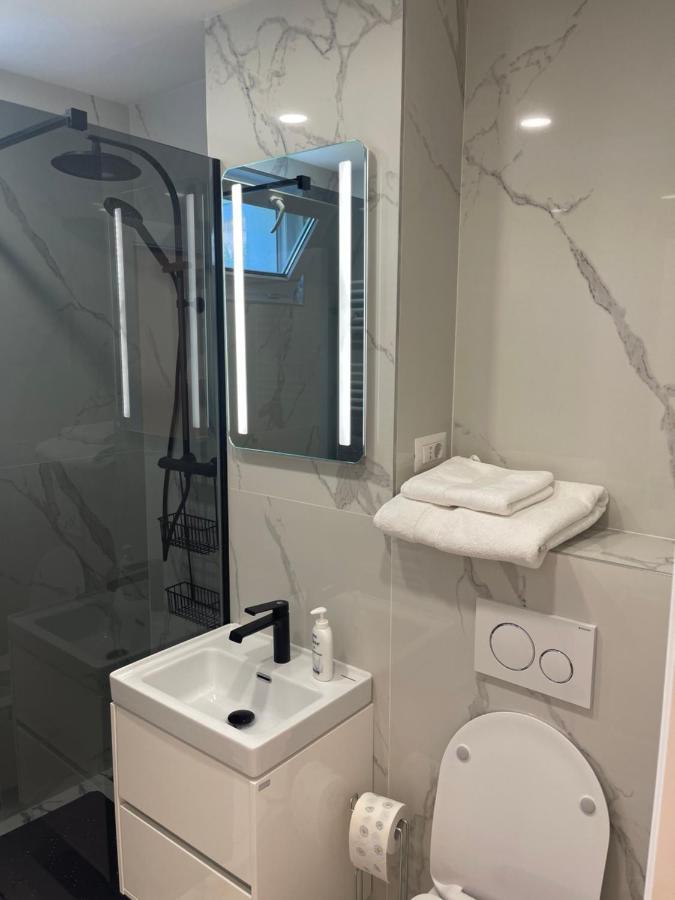Apartament Incantator In 로만 외부 사진